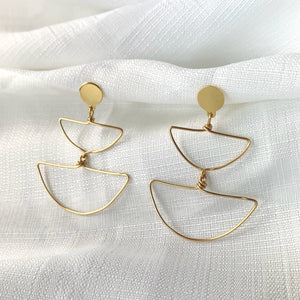 Open image in slideshow, Malia Earring - AIRI Jewelry &amp; Gallery -Earrings

