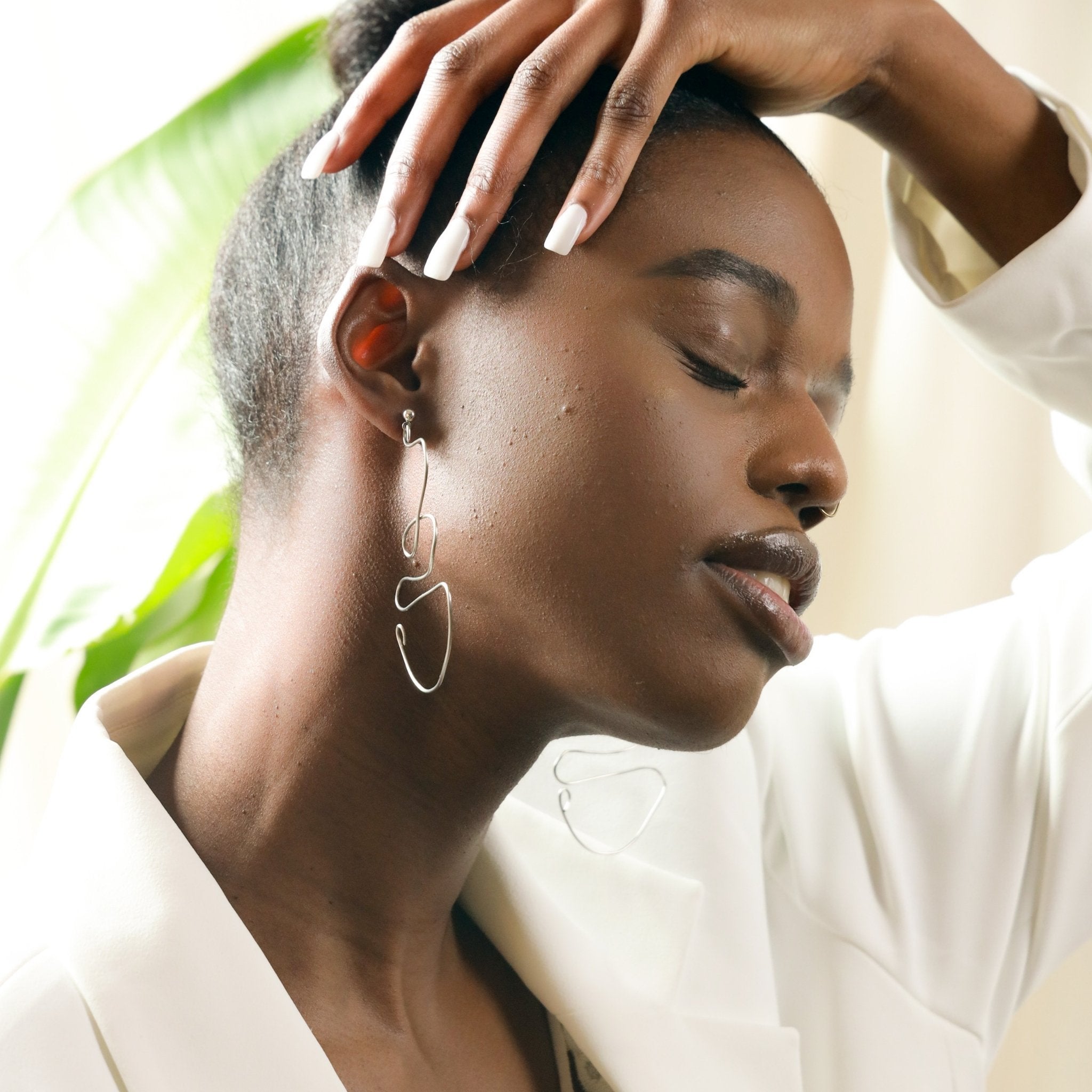 Wavy Earring - AIRI Jewelry & Gallery -Earrings